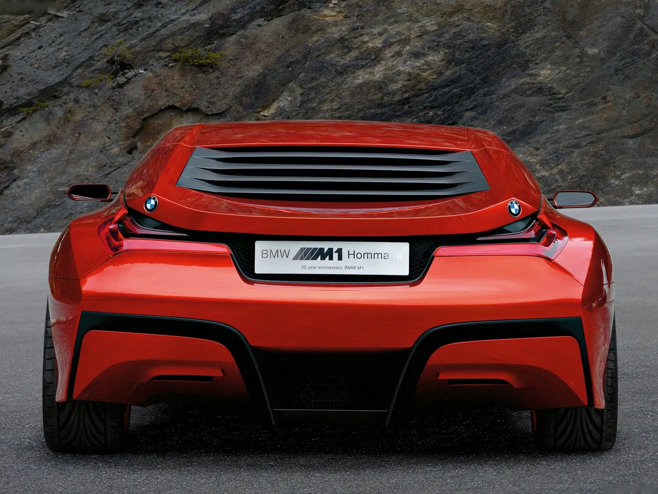 BMW M1 Concept (2008) – zezadu