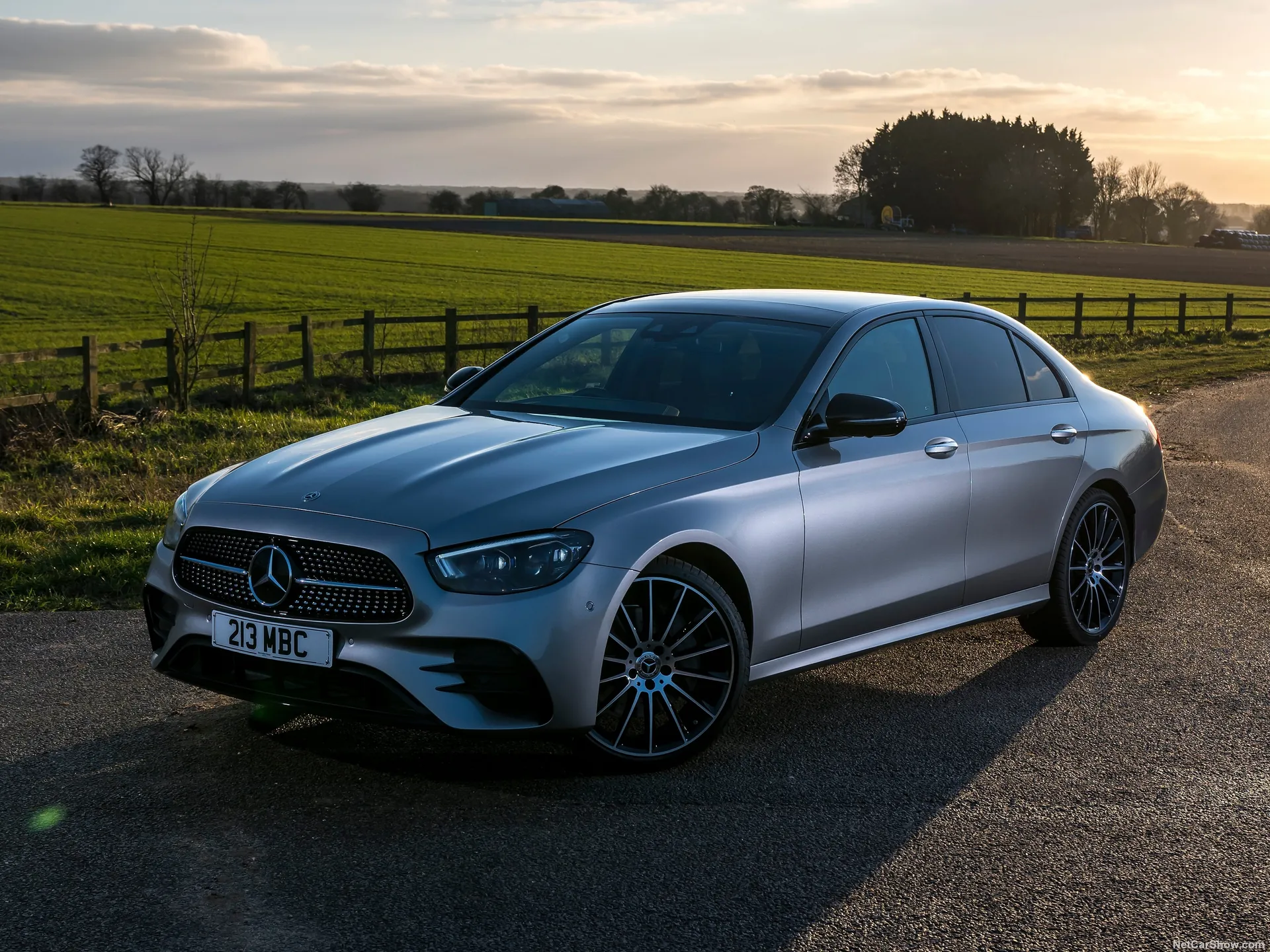 Mercedes-Benz E-Class [UK] (2021)