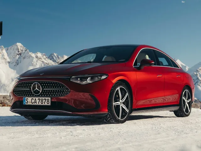 Mercedes-Benz CLA hybrid (2026)