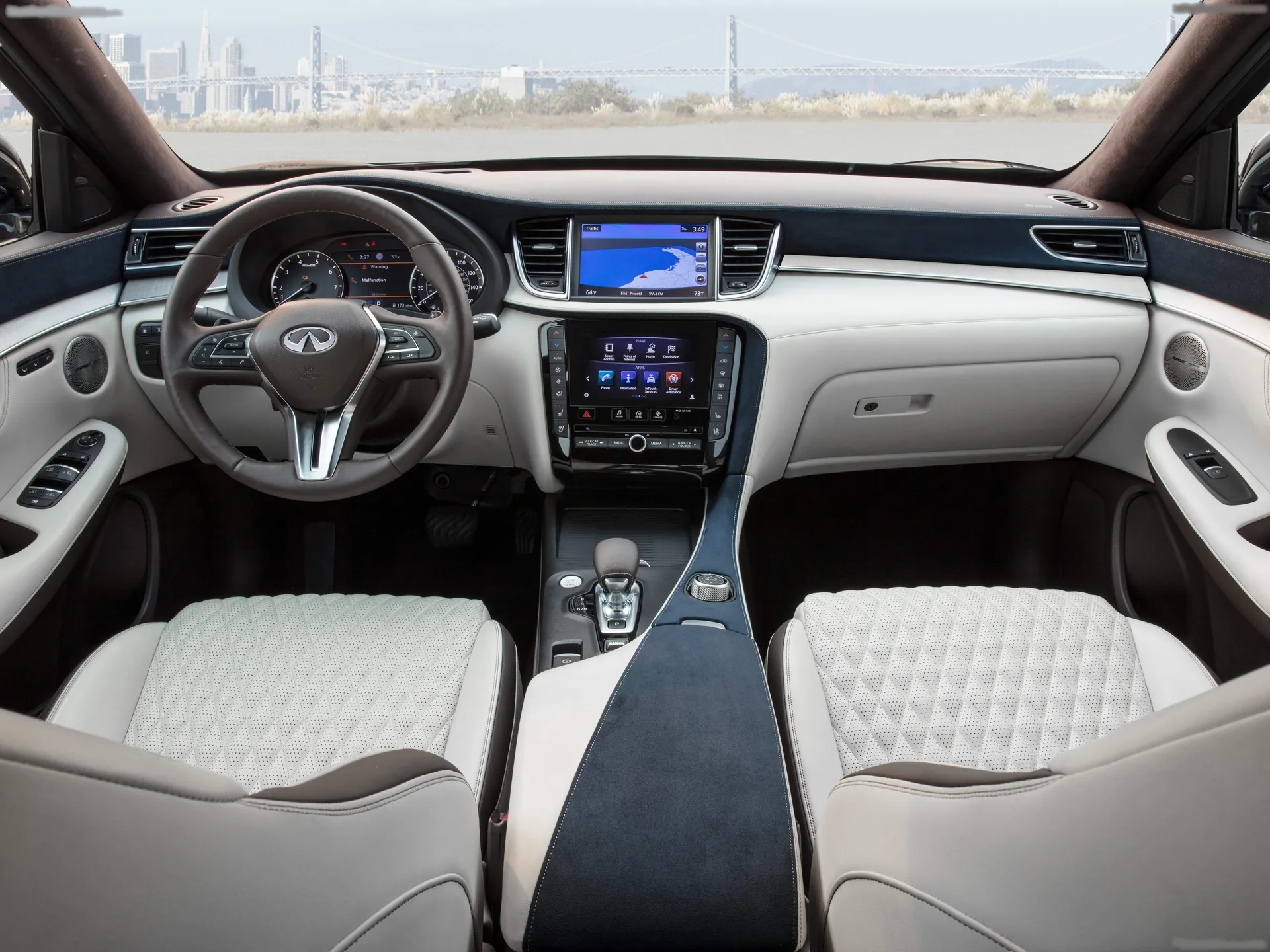 Infiniti QX50 (2019) – interiér
