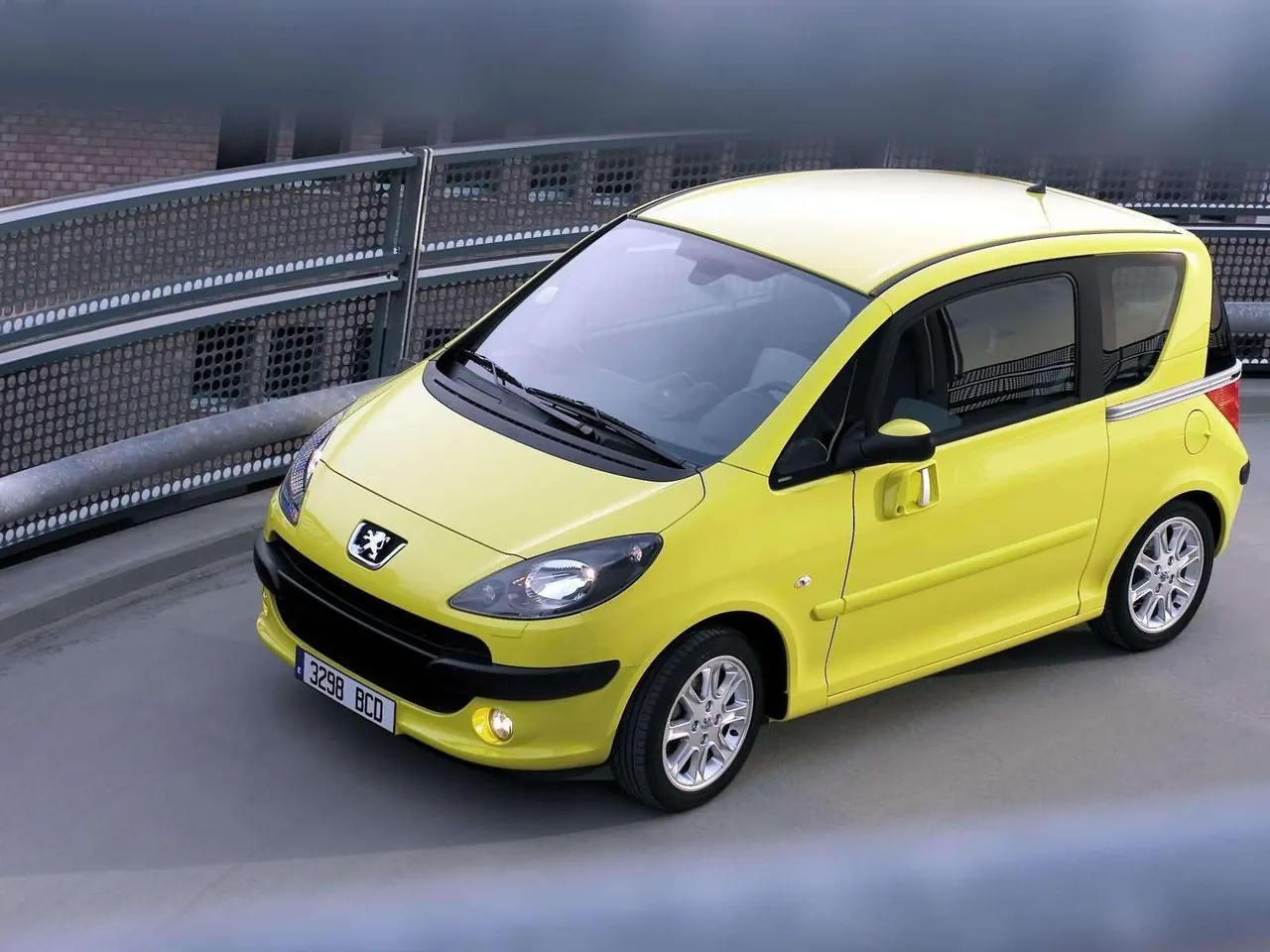 Peugeot 1007 (2005)