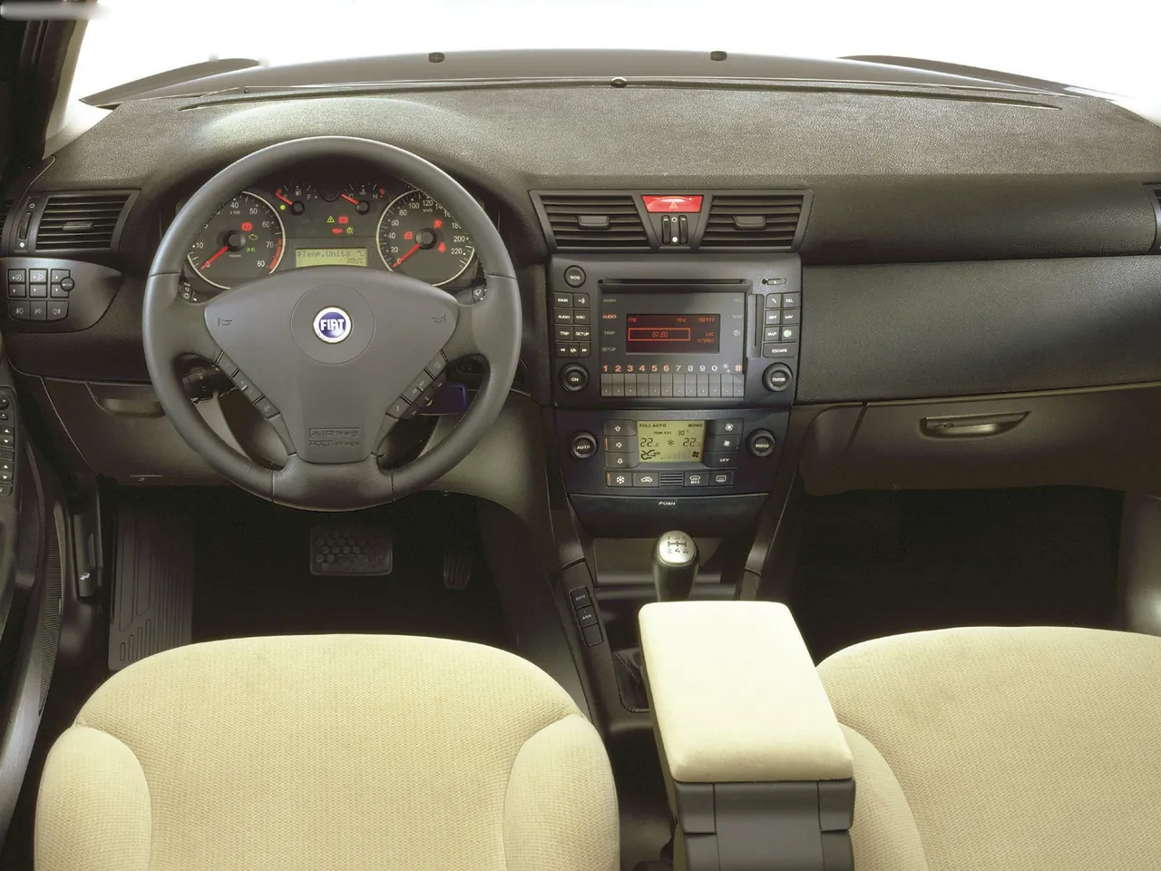 Fiat Stilo Dynamic (2002) – interiér