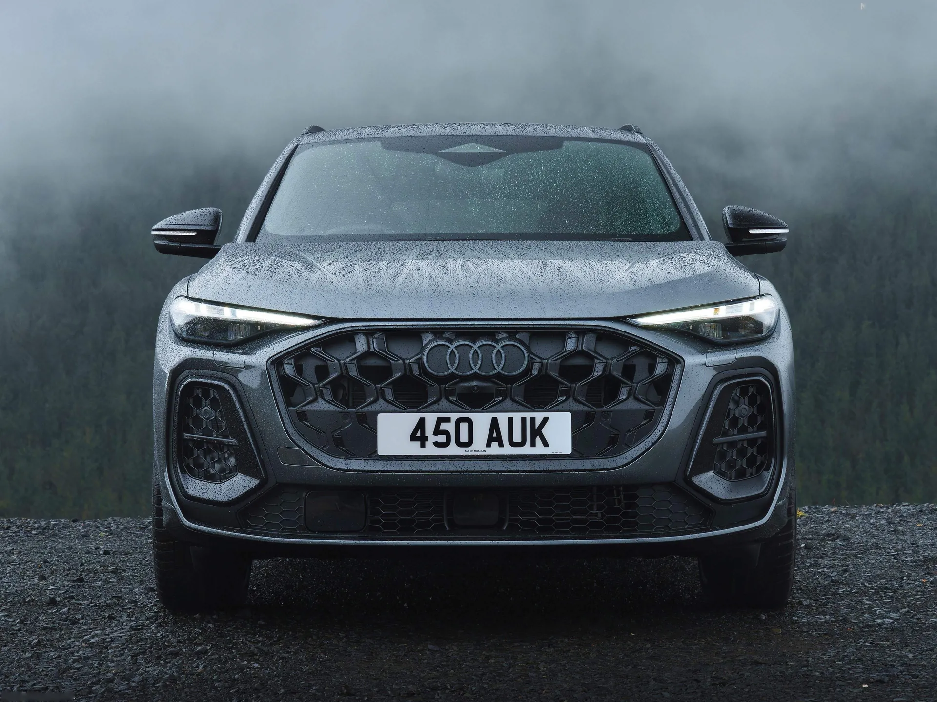 Audi SQ5 [UK] (2025) – zepředu