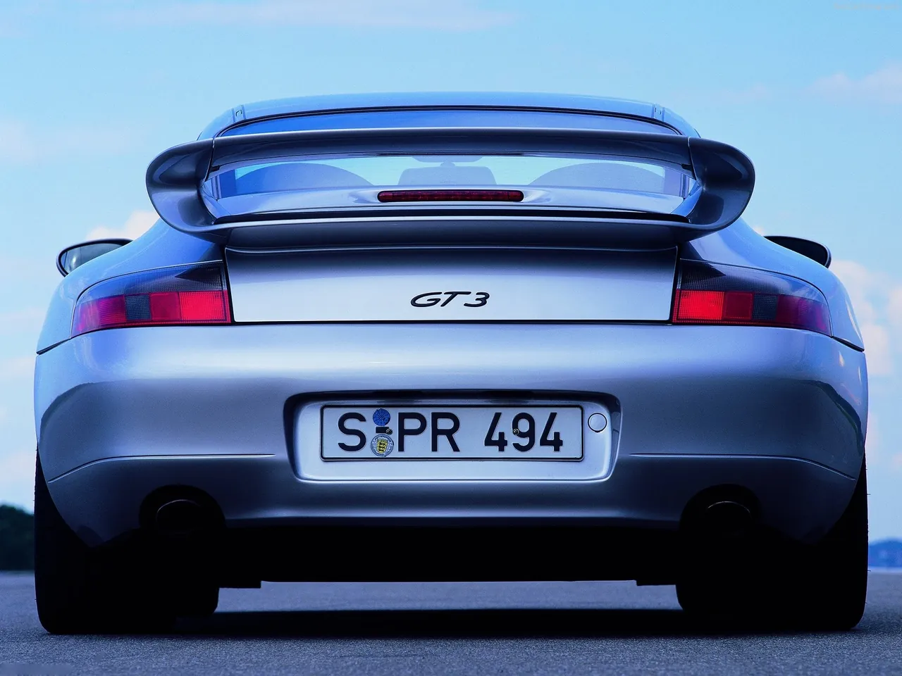 Porsche 911 GT3 (2000) - Rear