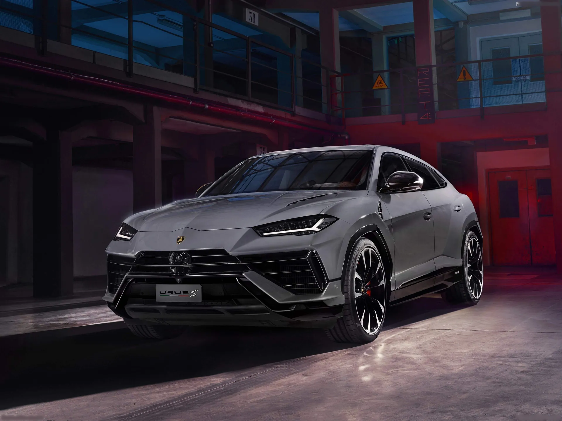 Lamborghini Urus S (2023)