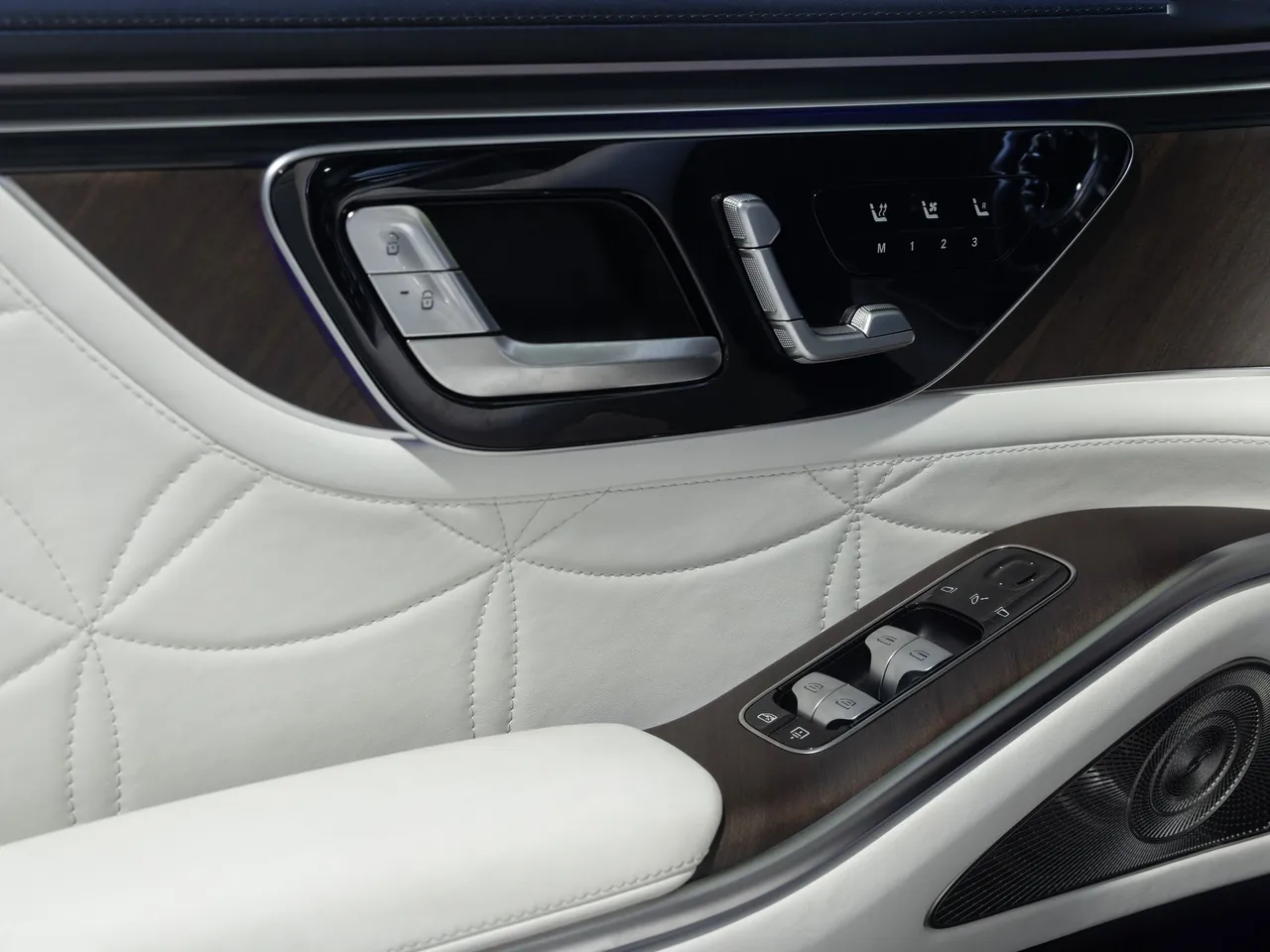 Mercedes-Benz S680 Maybach [US] (2027)