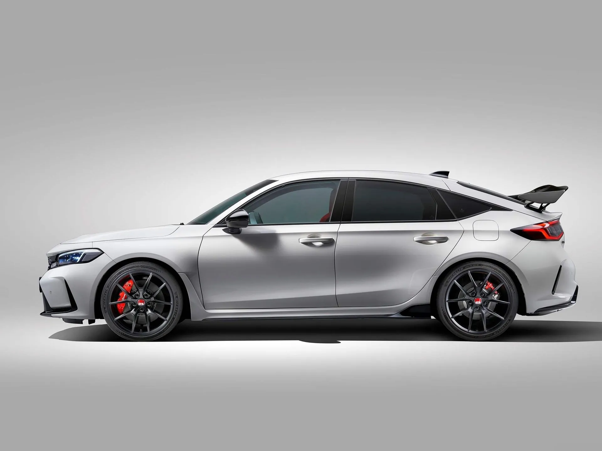 Honda Civic Type R (2023) – boční profil