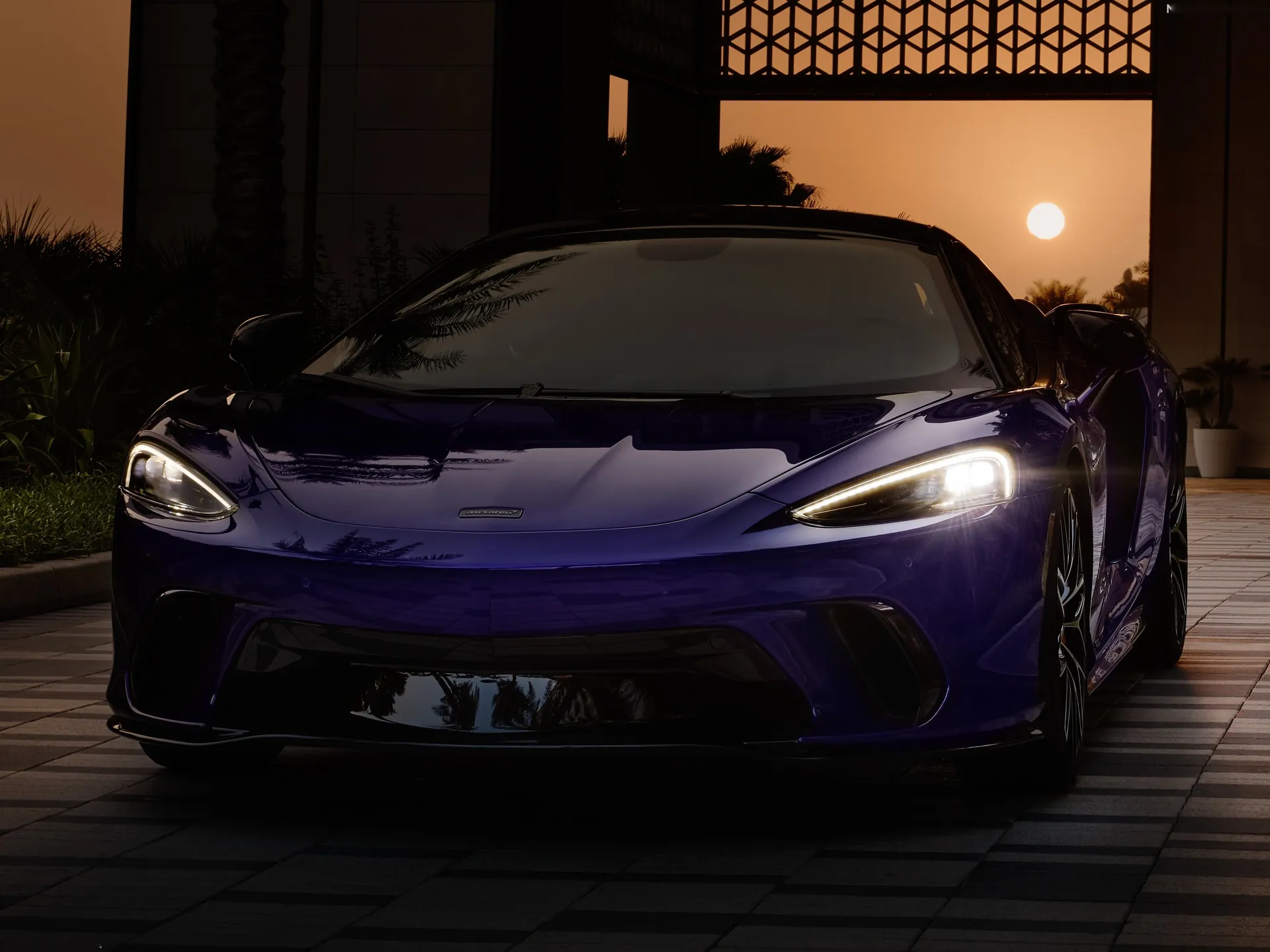 McLaren GTS (2024)
