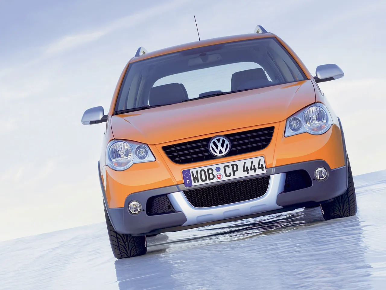Volkswagen CrossPolo (2006) - Front