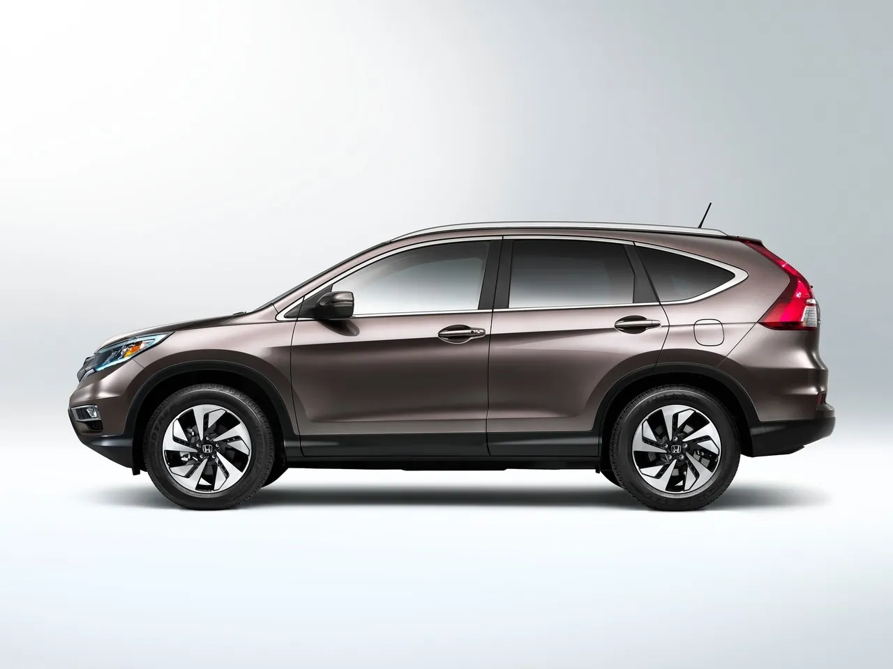 Honda CR-V (2015) – boční profil