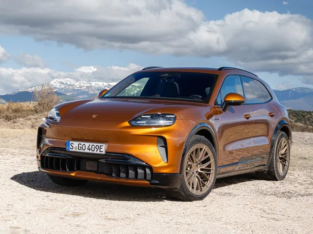Porsche Cayenne Electric (2026)