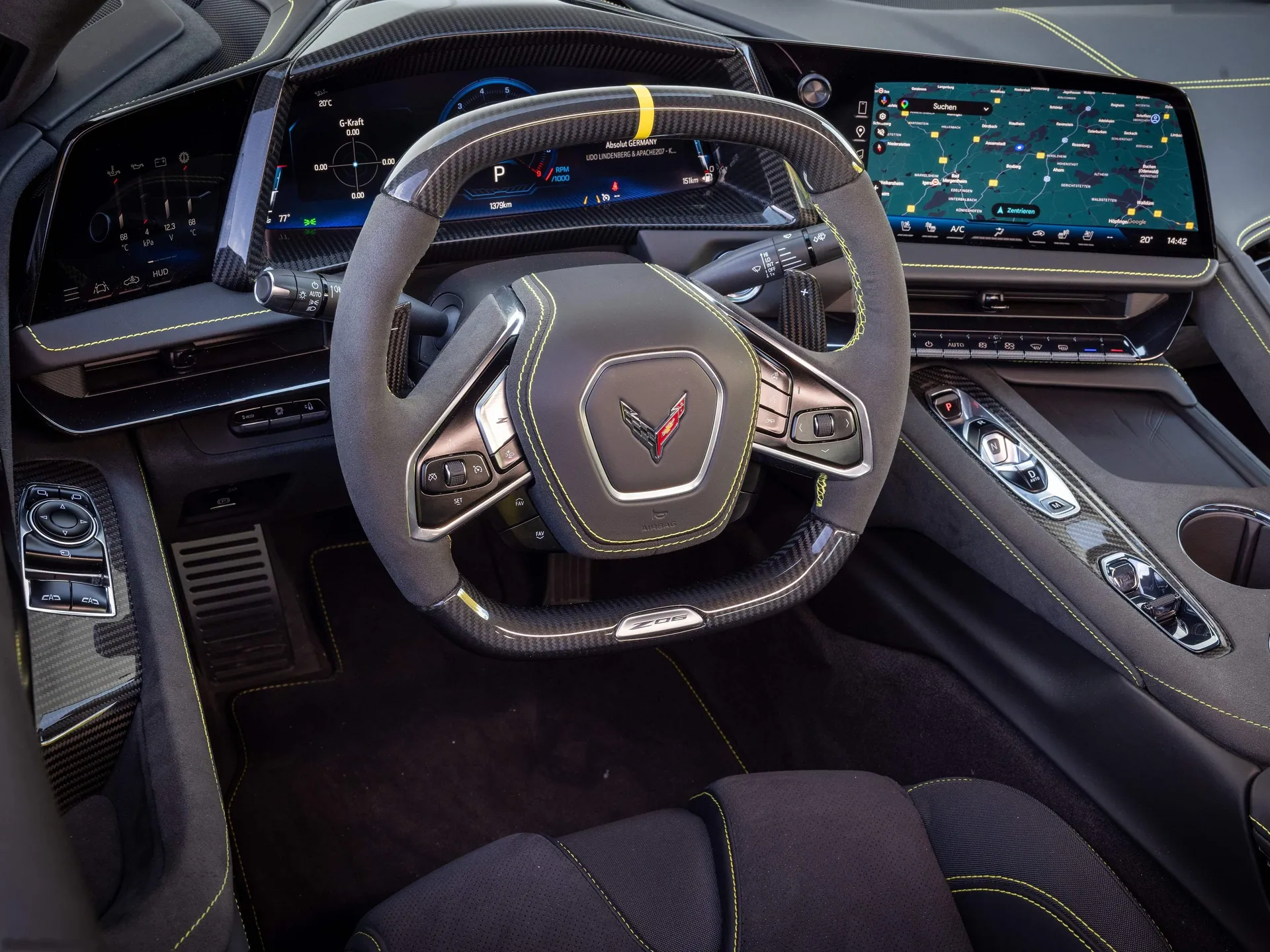 Chevrolet Corvette Z06 [EU] (2026) – interiér
