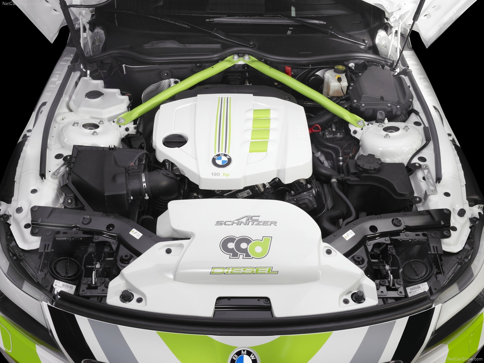 AC Schnitzer 99d Concept (2011) – motorový prostor