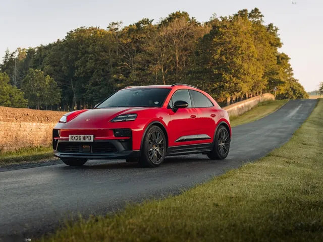 Porsche Macan GTS [UK] (2026)