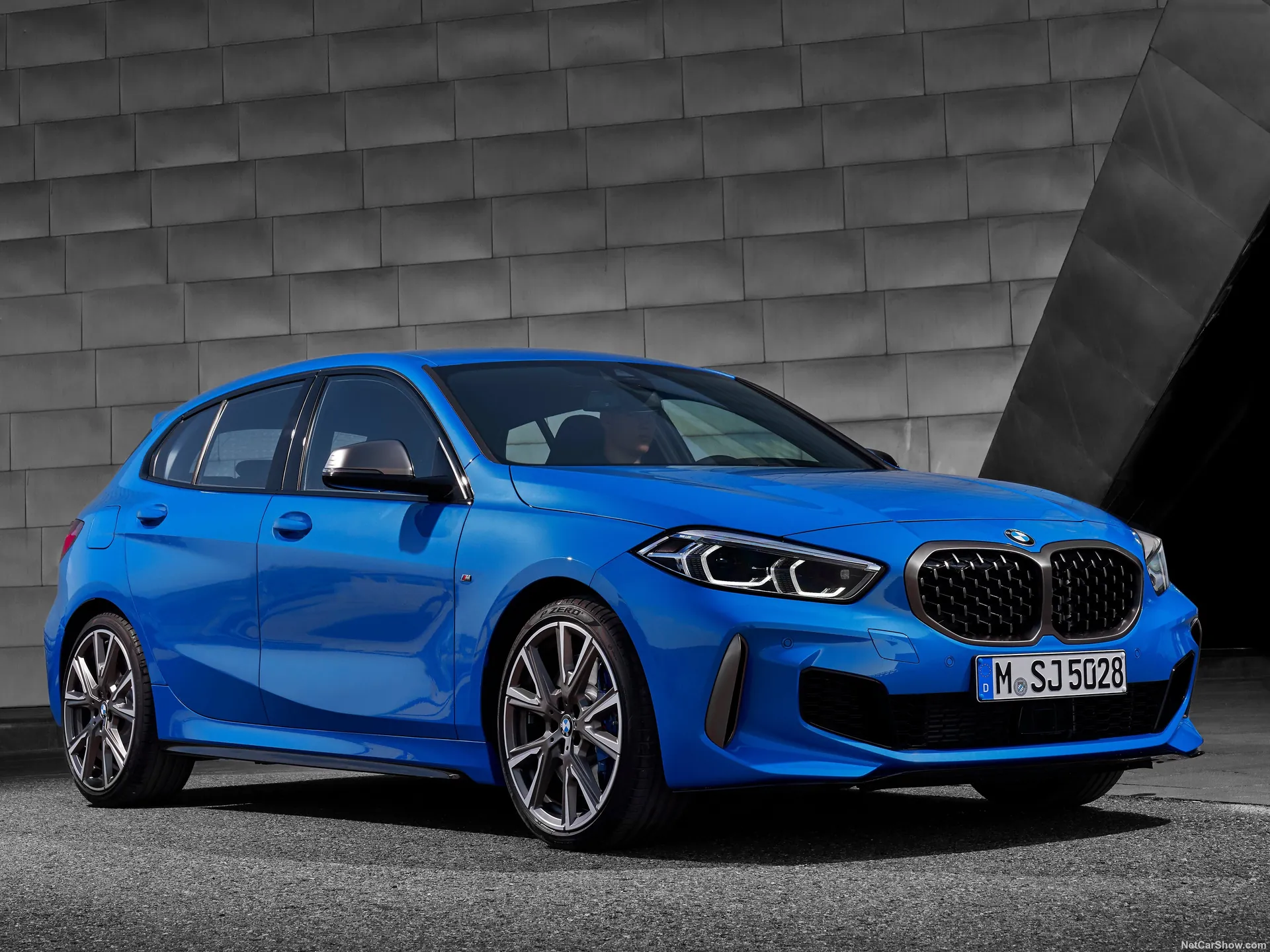 BMW M135i (2020)
