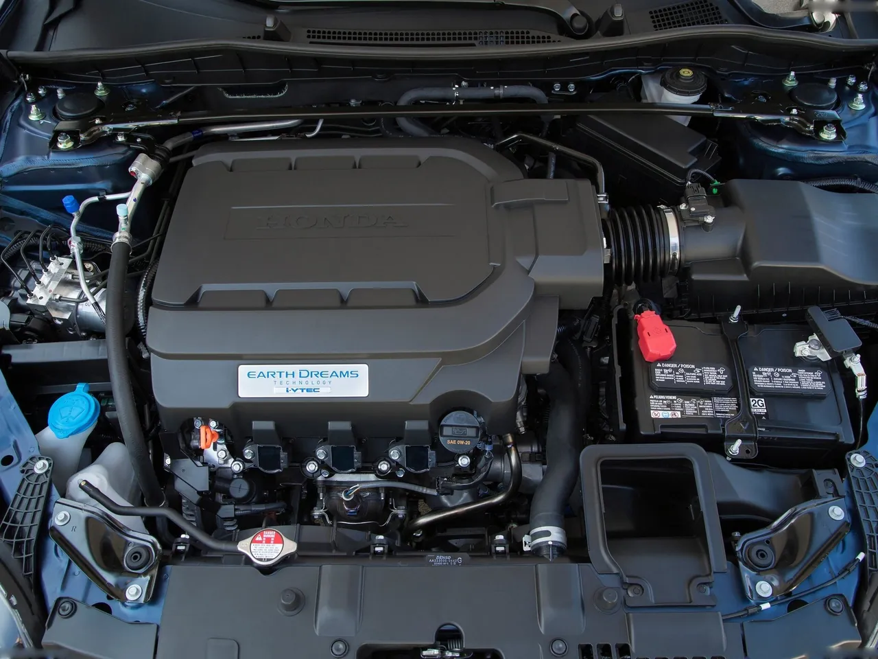 Honda Accord Coupe (2016) - Engine Bay