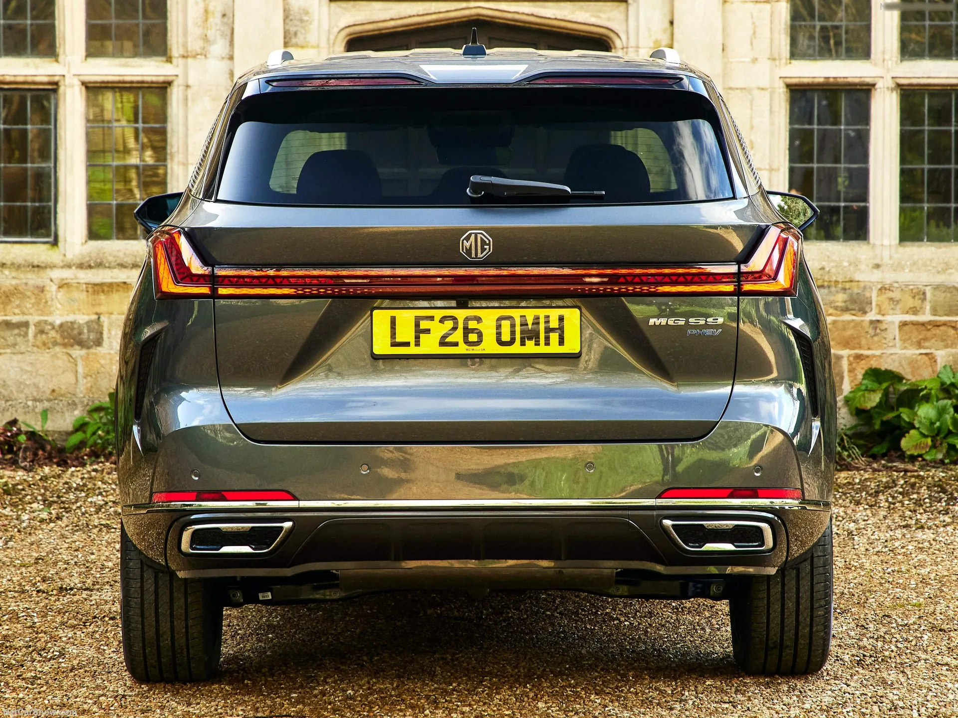 MG S9 PHEV (2027) – zezadu