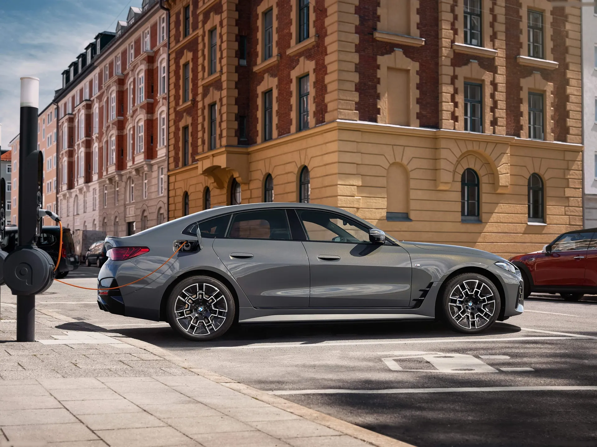 BMW i4 (2025) – boční profil