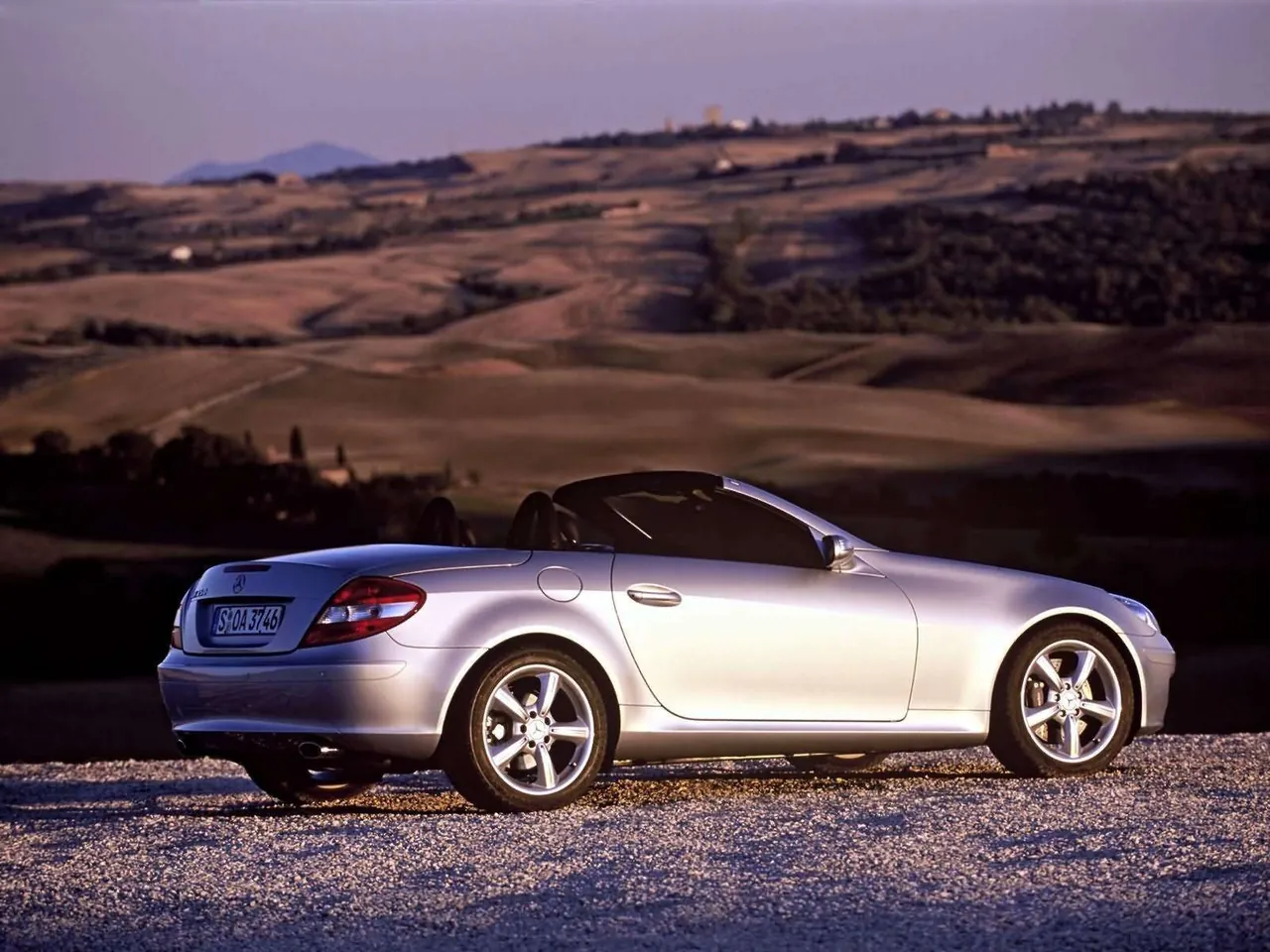 Mercedes-Benz SLK350 (2005) - Rear Three-Quarter
