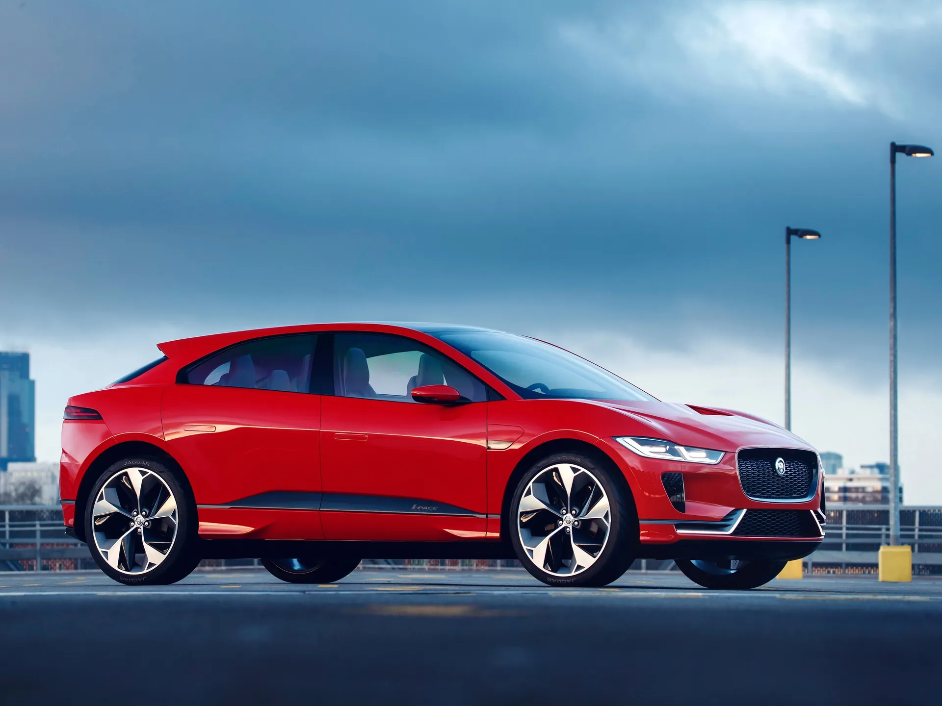 Jaguar I-Pace Concept (2016)