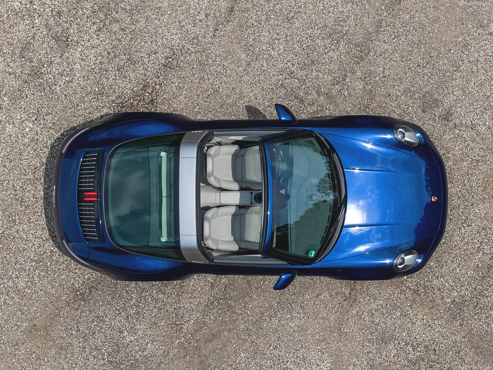 Porsche 911 Targa 4 (2021) - Top view