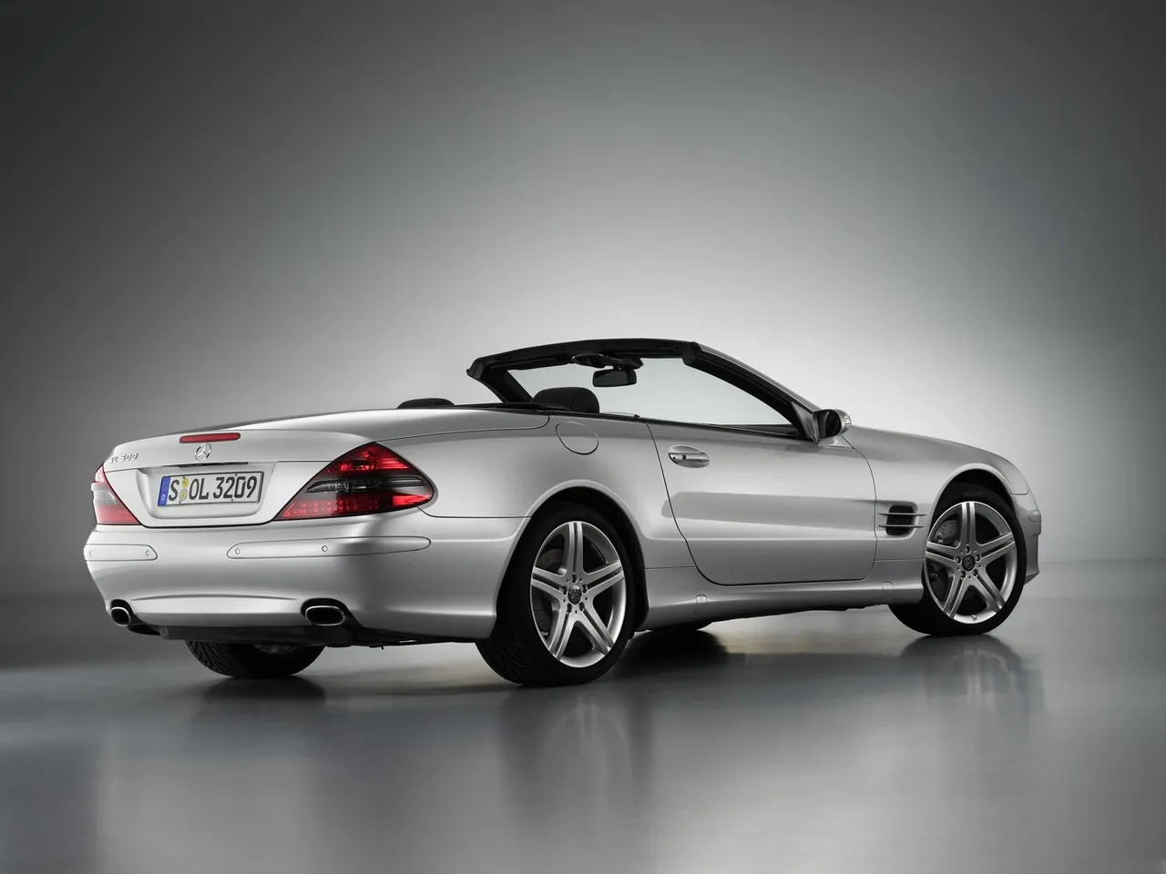 Mercedes-Benz SL-Class Sports Package (2007) - Rear Three-Quarter