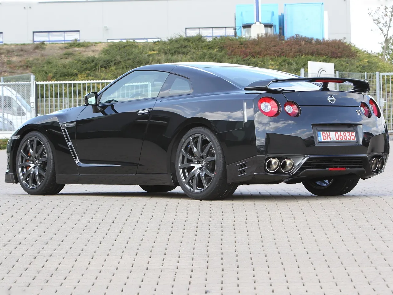 Nissan GT-R (2012) - Rear Three-Quarter