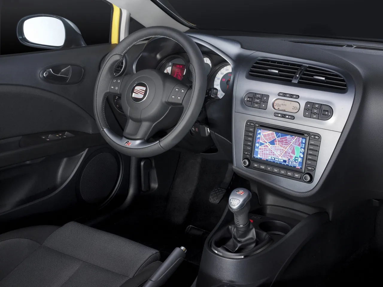 Seat Leon FR (2007) – interiér