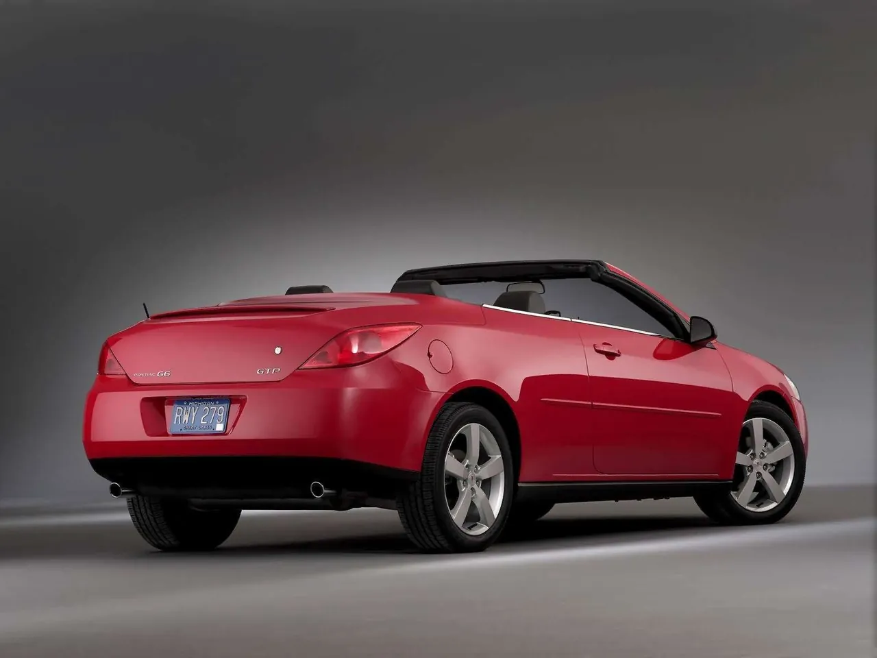Pontiac G6 GTP Convertible (2006) – zadní tříčtvrteční pohled