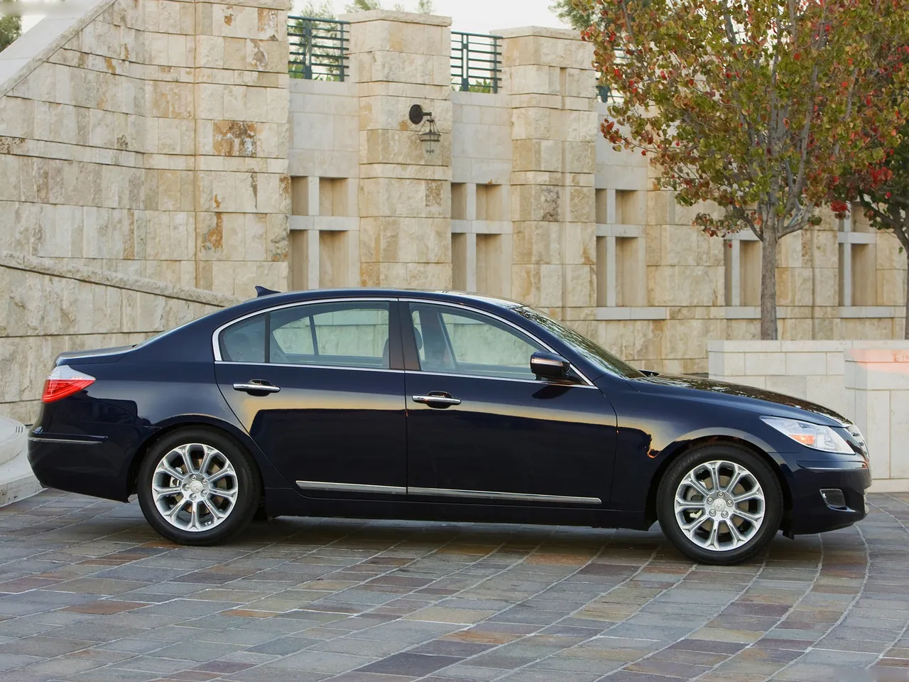 Hyundai Genesis (2009) – boční profil