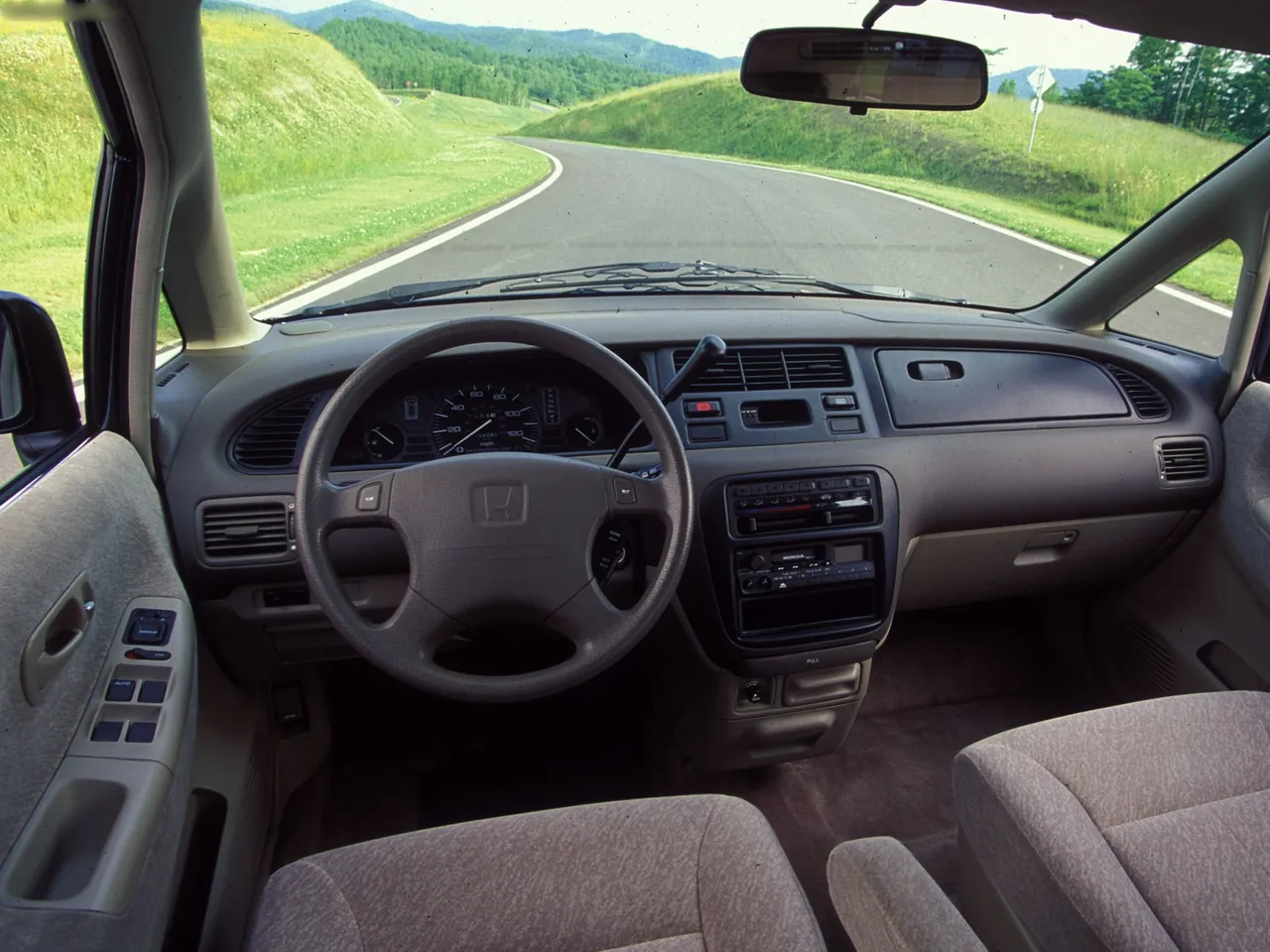 Honda Odyssey (1995) – interiér