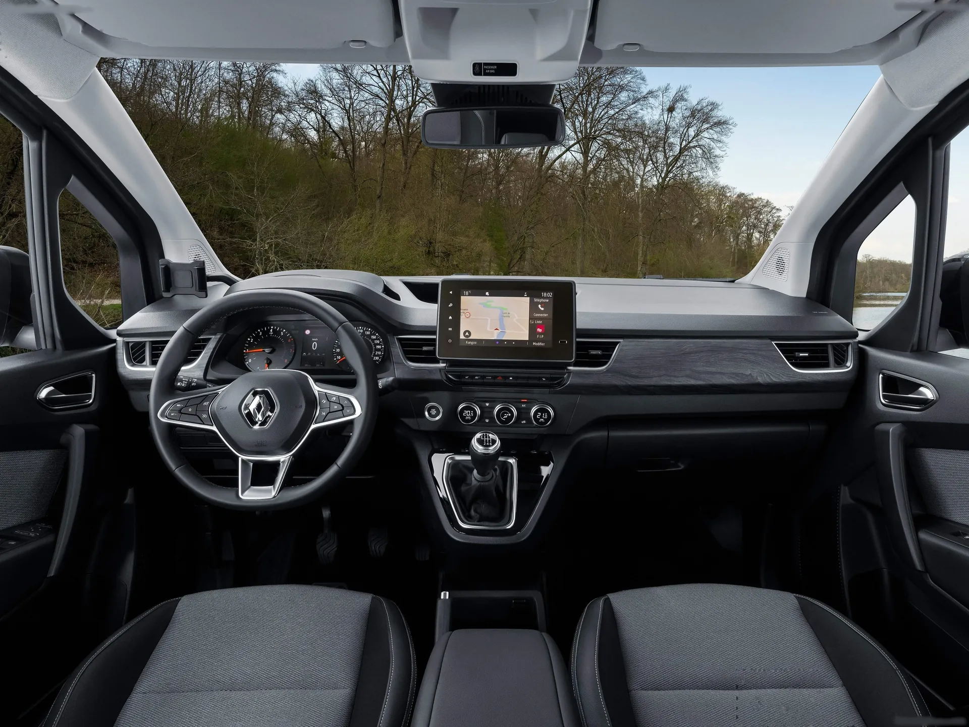 Renault Kangoo (2021) – interiér