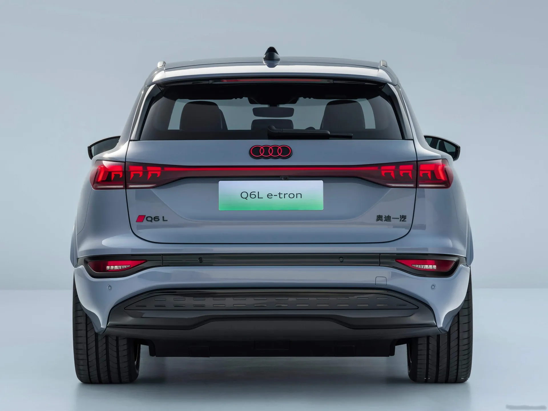 Audi Q6L e-tron (2025) – zezadu