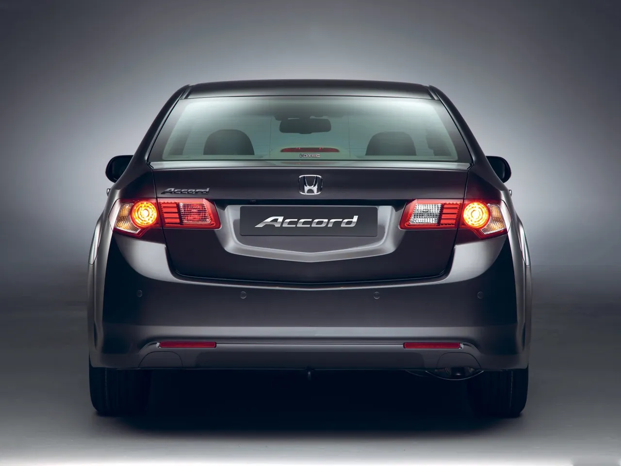 Honda Accord (2009) – zezadu