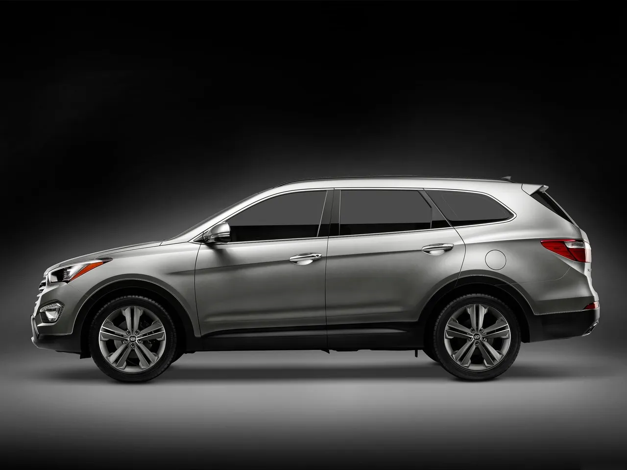 Hyundai Santa Fe (2013) – boční profil