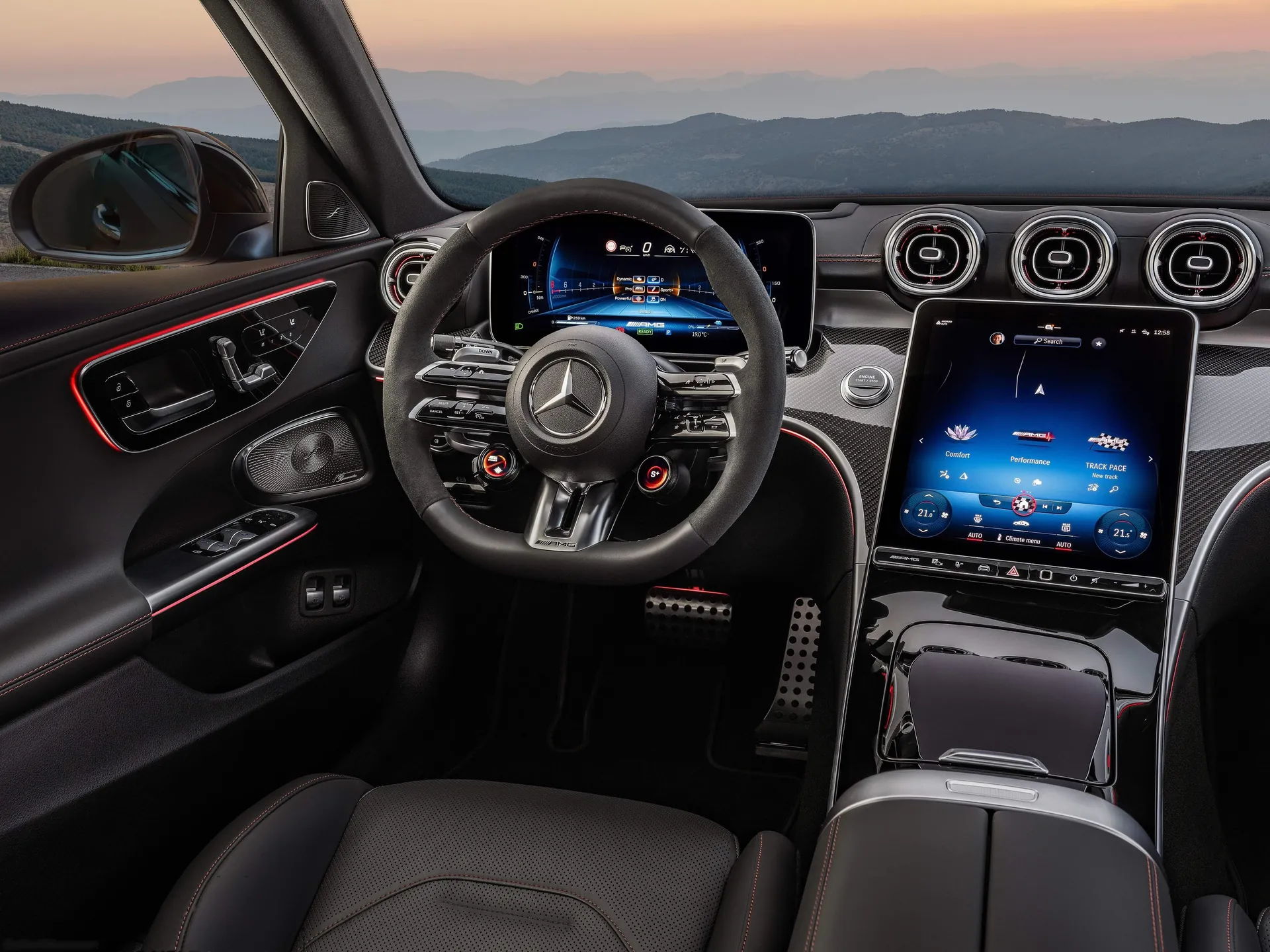 Mercedes-Benz C63 S AMG E Performance Estate (2023) - Interior