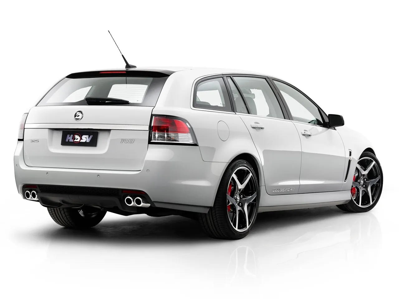 HSV Gen-F Clubsport R8 Tourer (2014) – zadní tříčtvrteční pohled