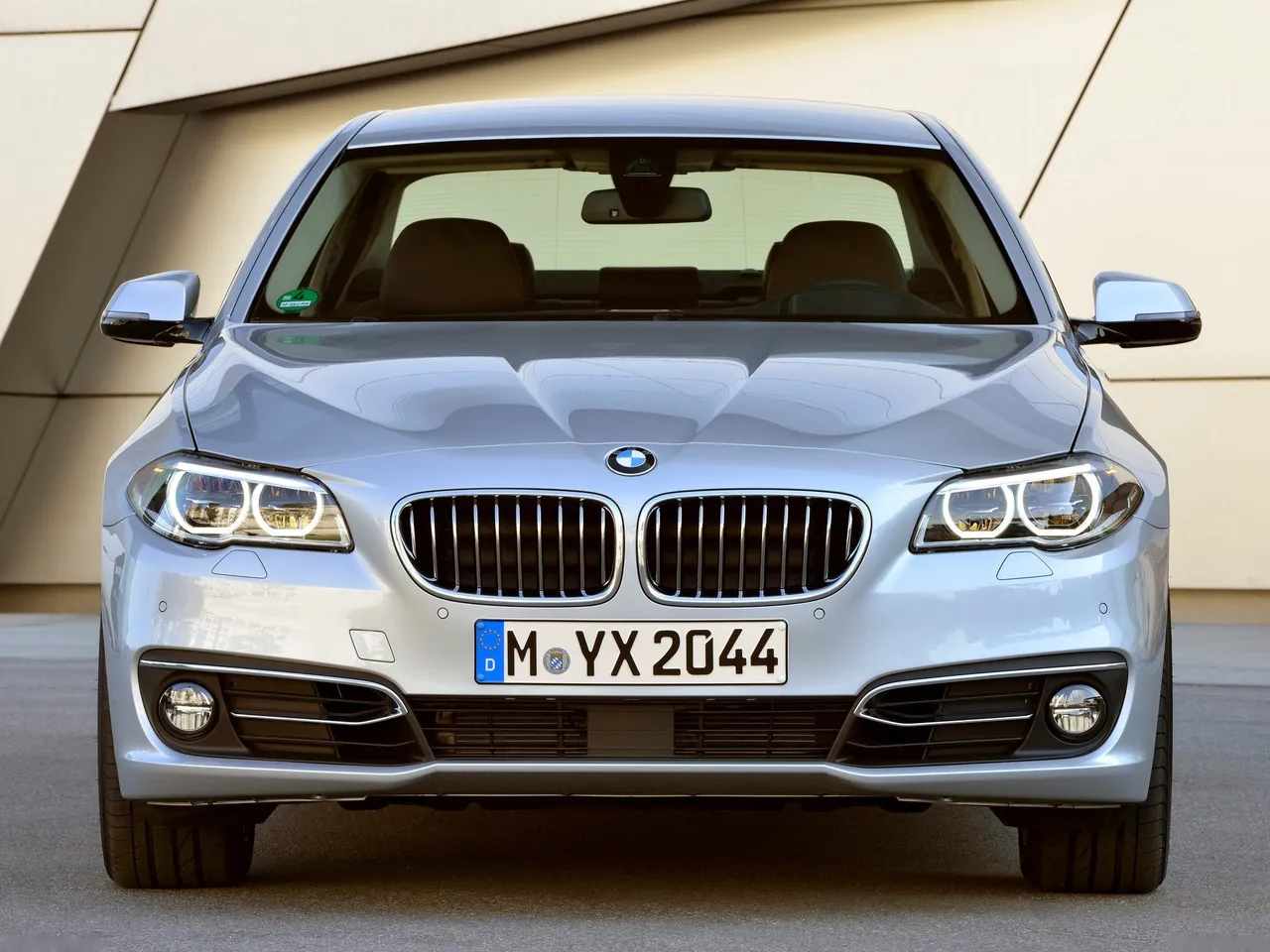 BMW 5-Series (2014) – zepředu