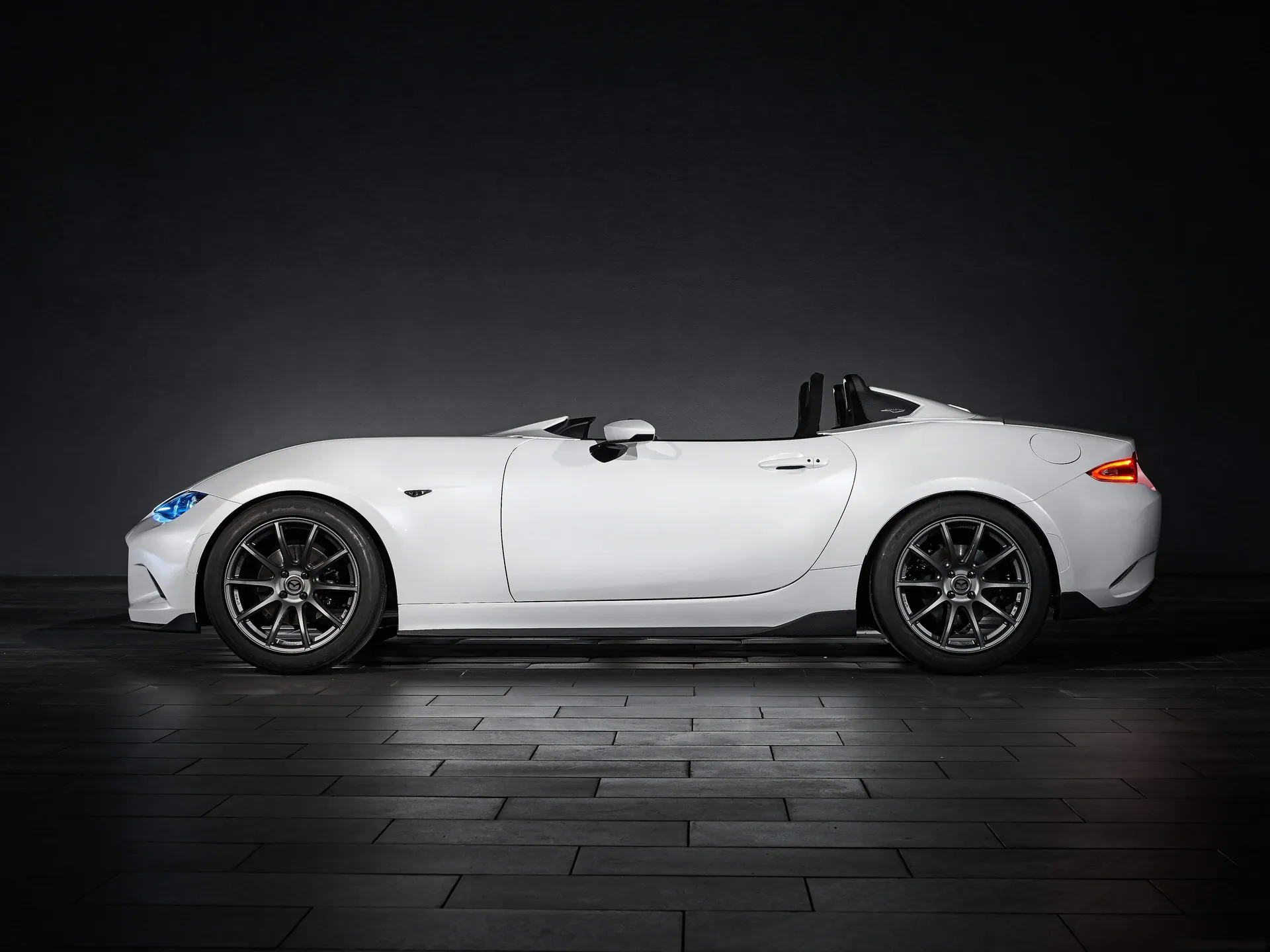 Mazda MX-5 Speedster Evolution Concept (2016) – boční profil
