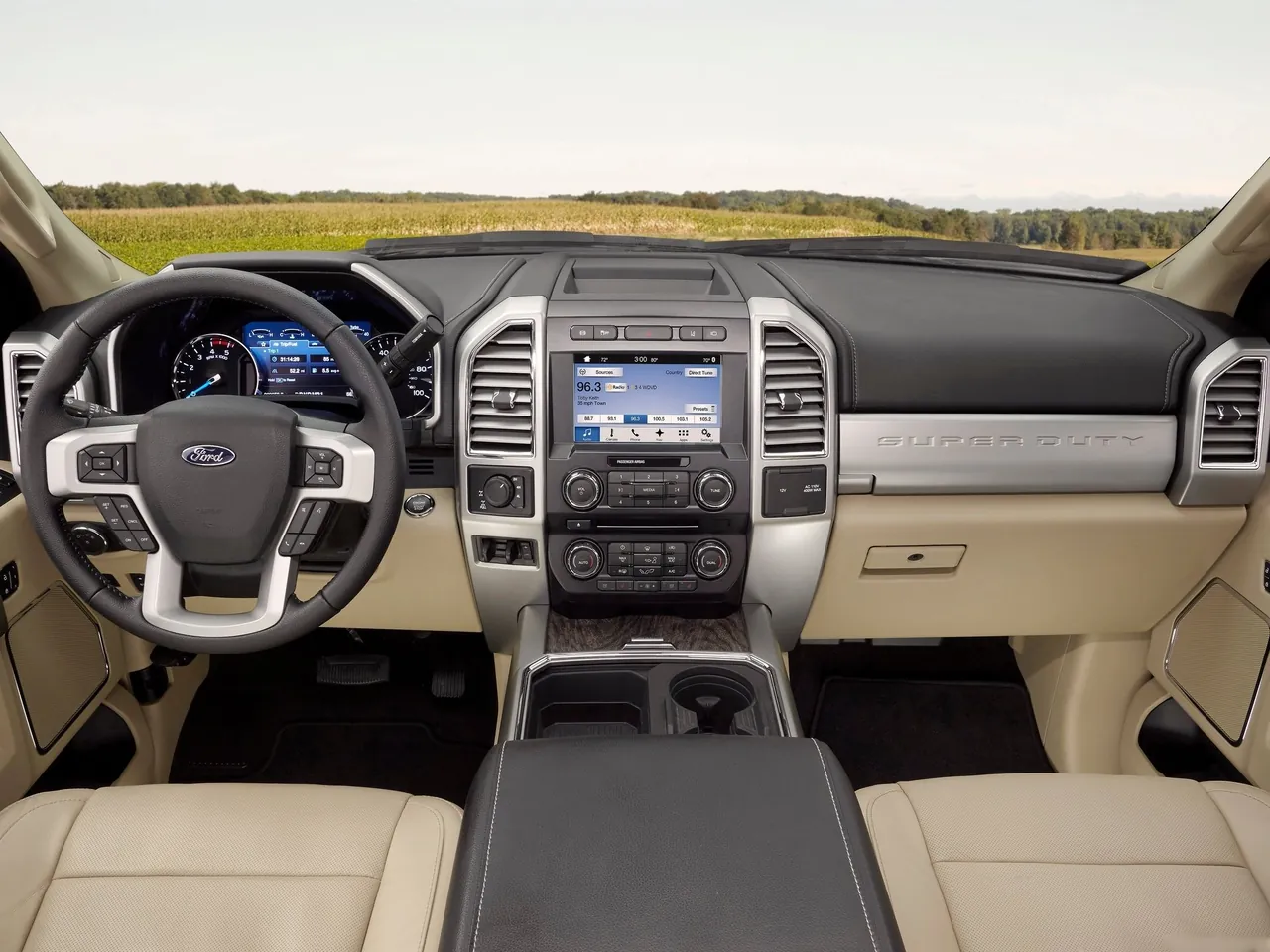 Ford F-Series Super Duty (2017) – interiér