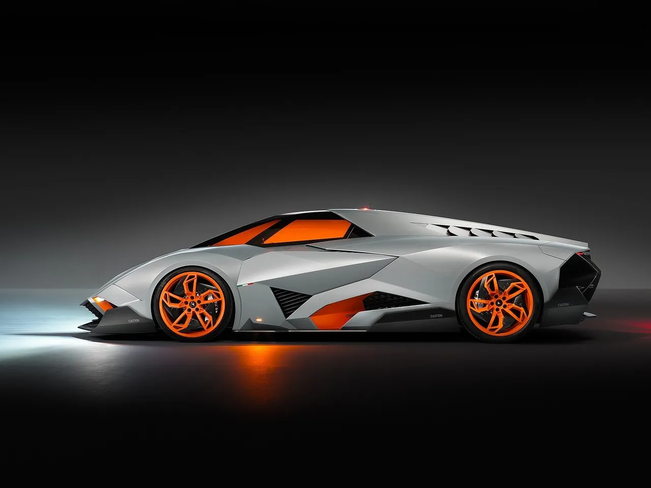 Lamborghini Egoista Concept (2013) – boční profil