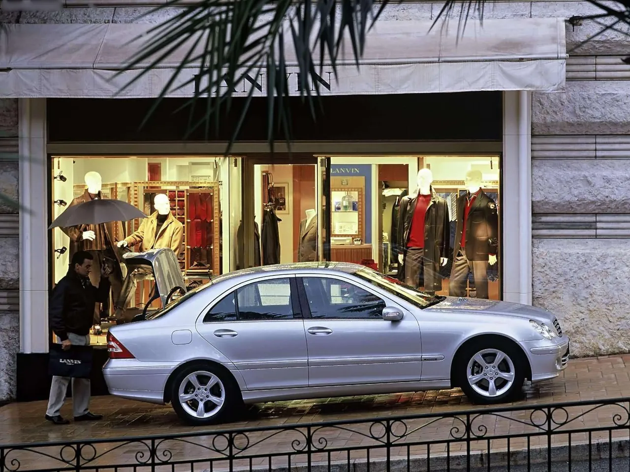 Mercedes-Benz C220 CDI Avantgarde (2004) – boční profil