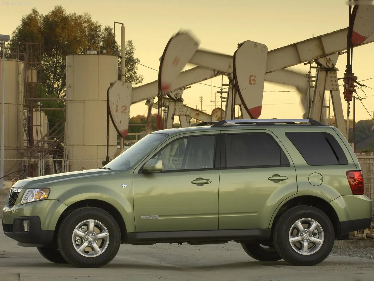 Mazda Tribute Hybrid-Electric Vehicle (2008) – boční profil