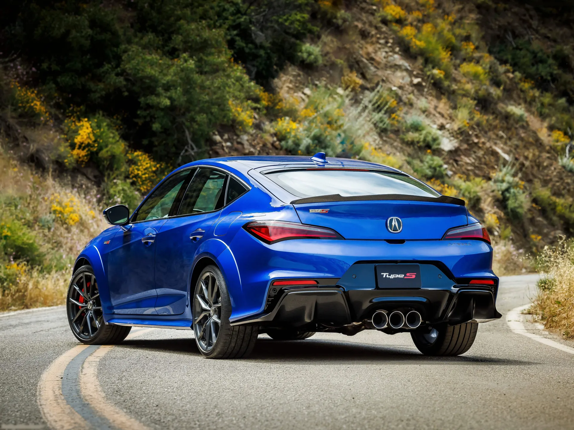 Acura Integra Type S (2024) – zadní tříčtvrteční pohled