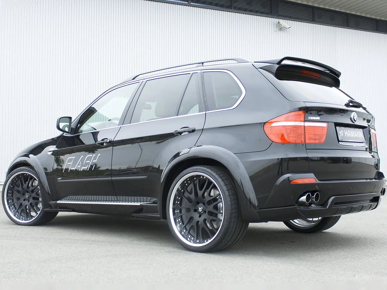 Hamann BMW X5 Flash (2007) – zadní tříčtvrteční pohled