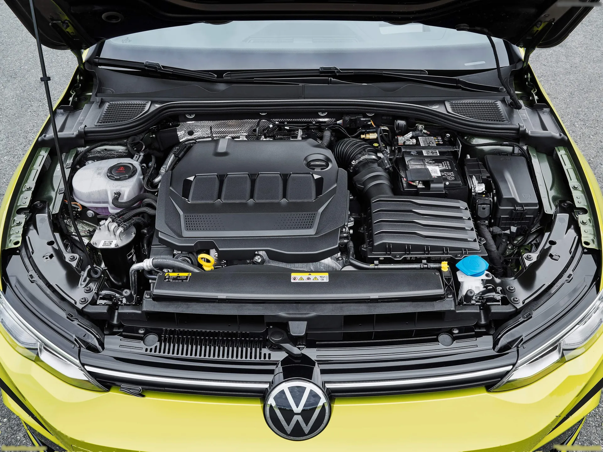 Volkswagen Golf Variant (2021) - Engine Bay