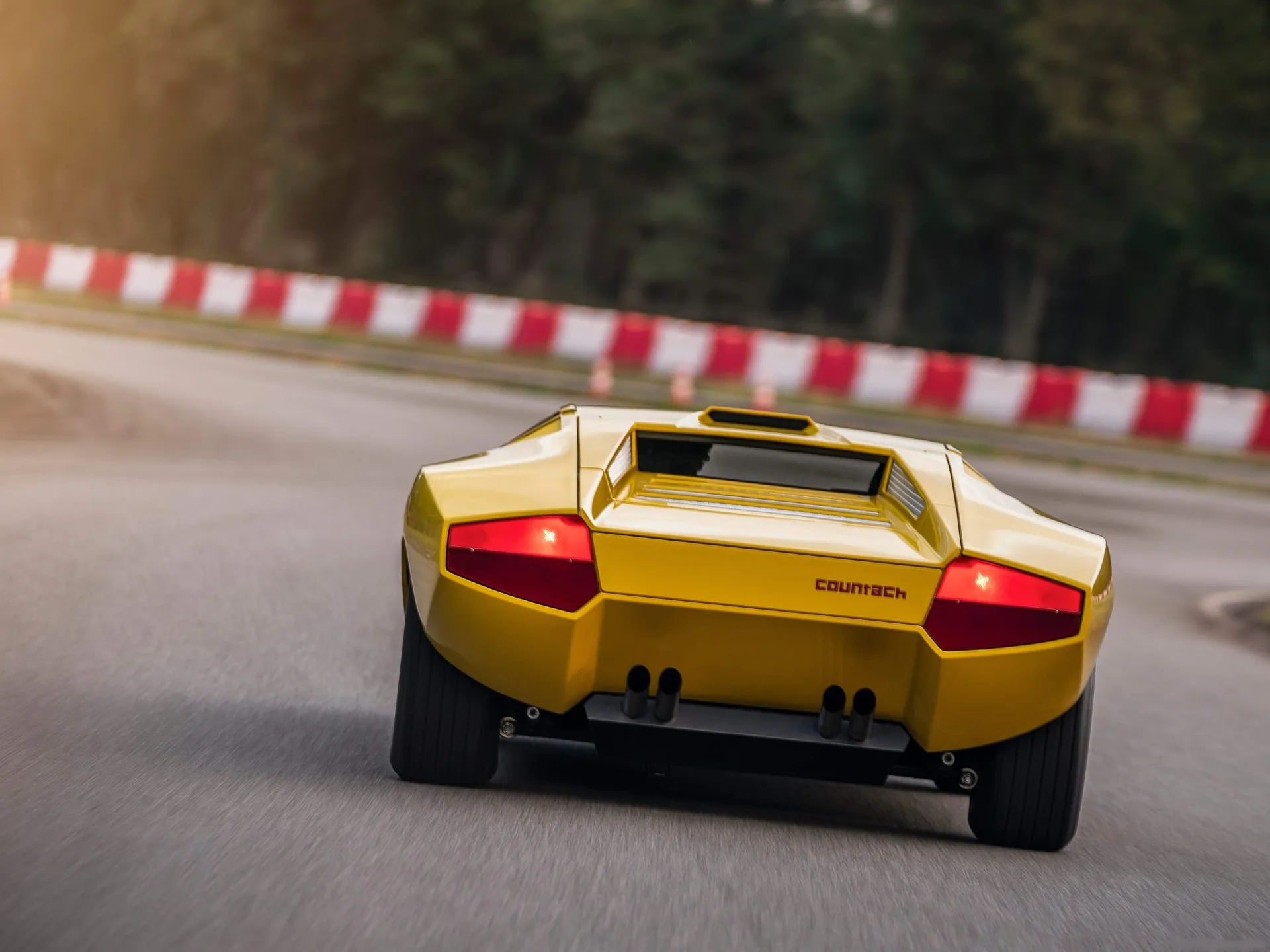 Lamborghini Countach LP500 Concept (1971) – zezadu