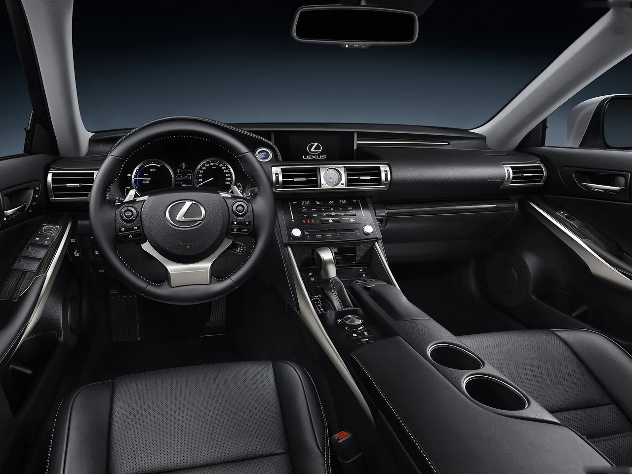 Lexus IS (2014) – interiér