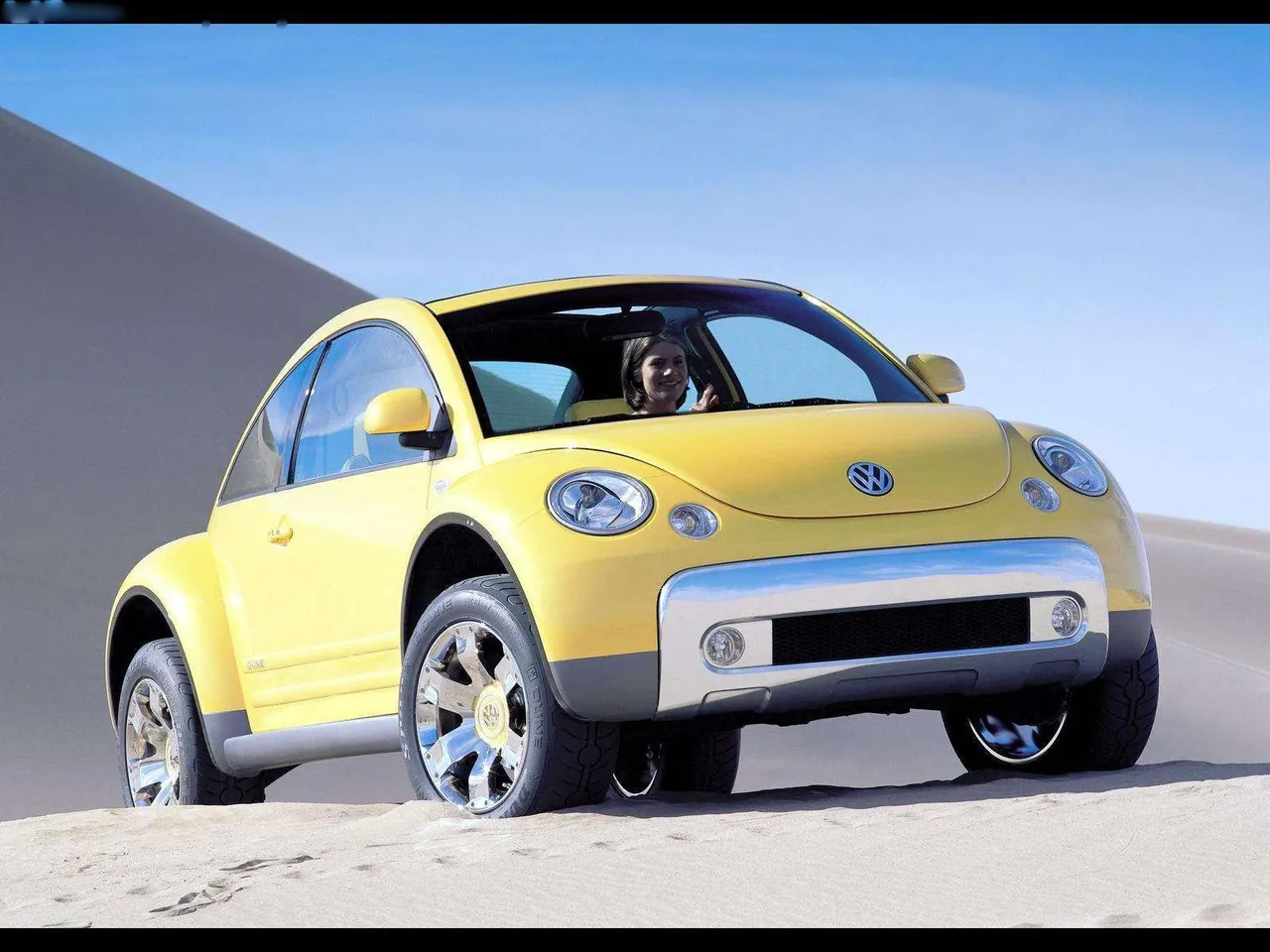 Volkswagen New Beetle Dune Concept (2000)