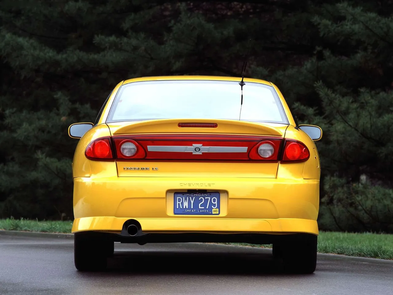 Chevrolet Cavalier LS (2003) – zezadu